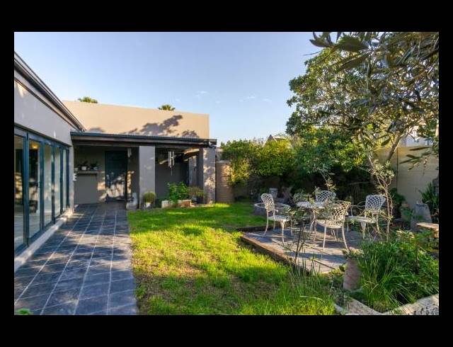 3 BEDROOM HOUSE FOR SALE IN WEST BEACH